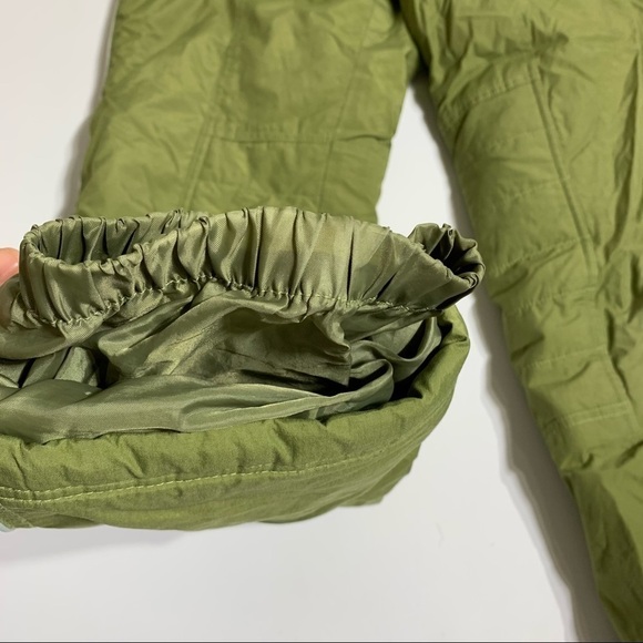 Girls 16Y snowsuit - Picture 2 of 3
